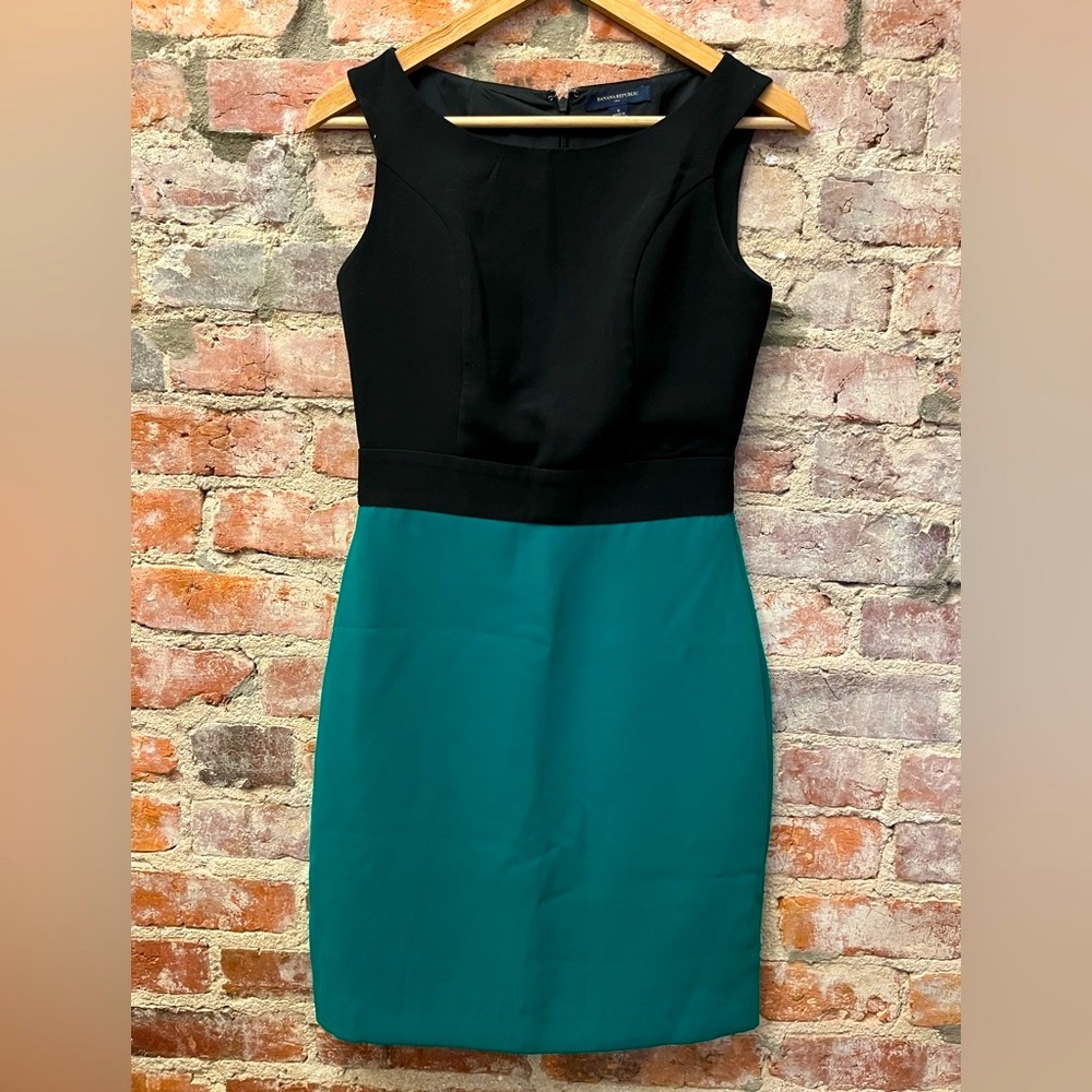 Banana Republic Black and Green Colorblock Sheath Midi Dress